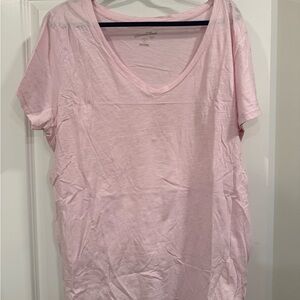 Universal Thread Light Pink V-Neck Tee